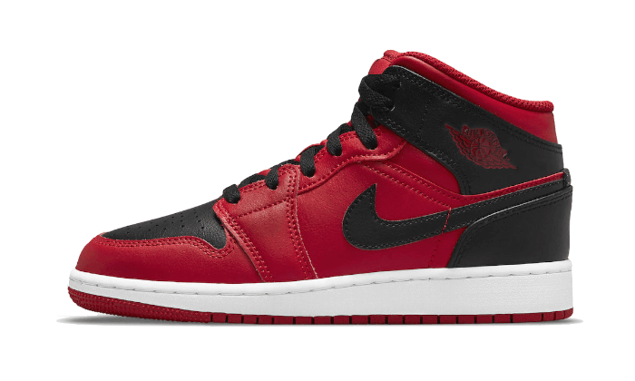 Air Jordan 1 Mid Reverse Bred