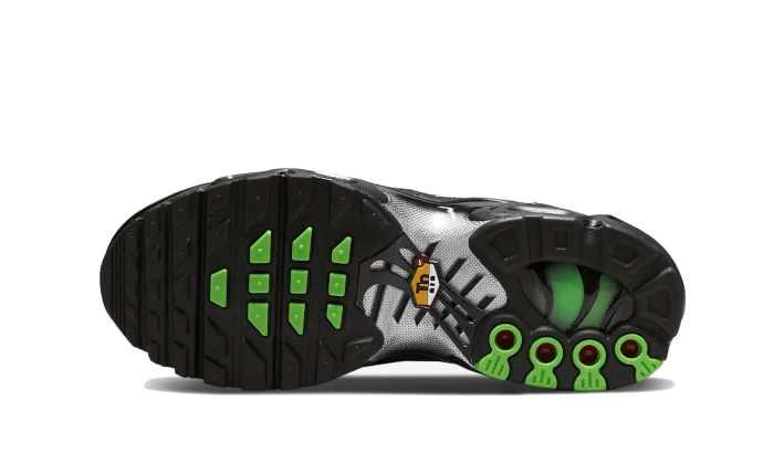 Air Max Plus Black Silver Green Strike