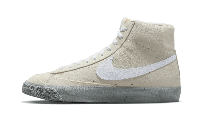 Blazer Mid '77 EMB Summit White