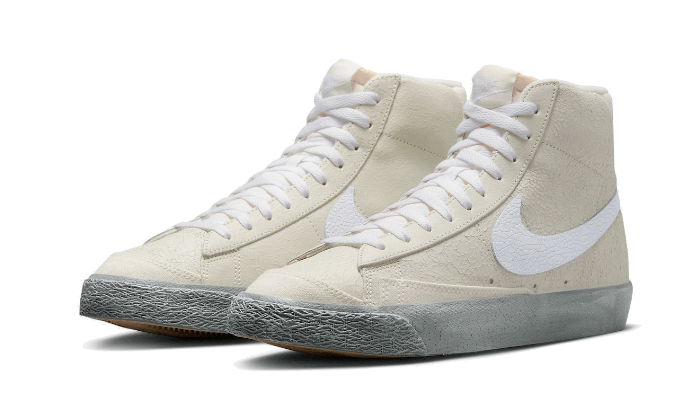 Blazer Mid '77 EMB Summit White