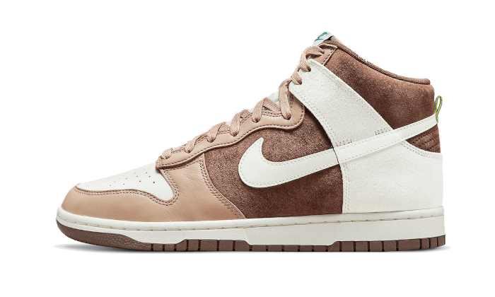 Dunk High Light Chocolate