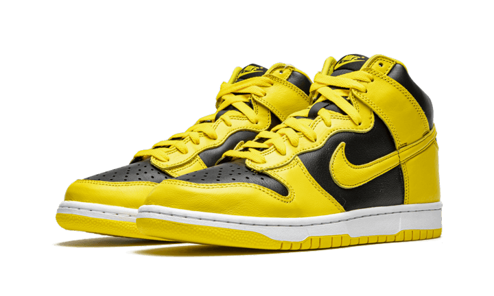 Dunk High Varsity Maize