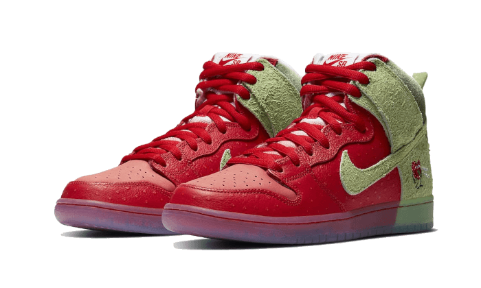 SB Dunk High Pro QS Strawberry Cough