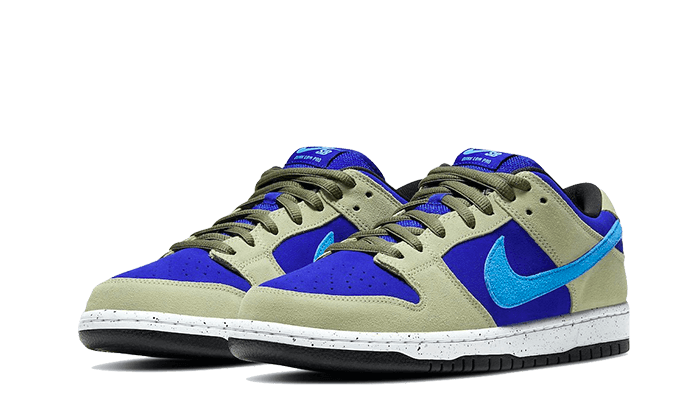 SB Dunk Low Celadon