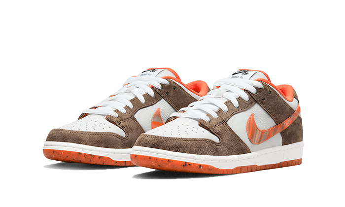 SB Dunk Low Crushed D.C.