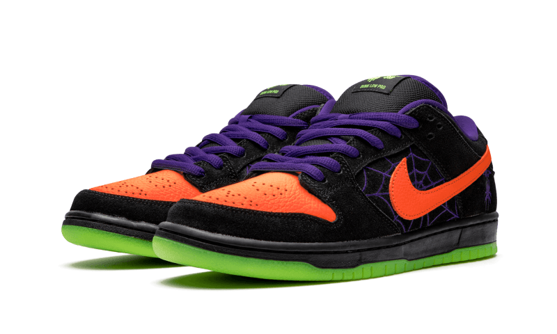 SB Dunk Low "Night of Mischief"