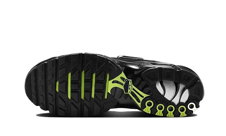 Air Max Plus Black Volt Silver